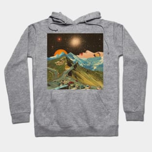 Face on the mountain Hoodie